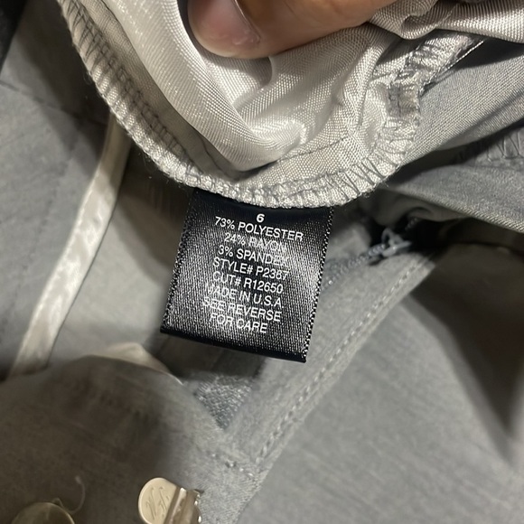 Arden B. Women’s Gray Shorts Sz 6 - Picture 3 of 4